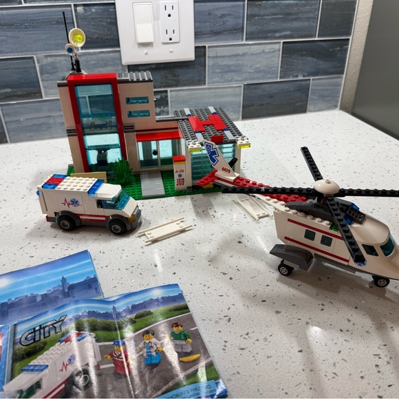 Building Block Emergency Rescue Set - Picture 11 of 12